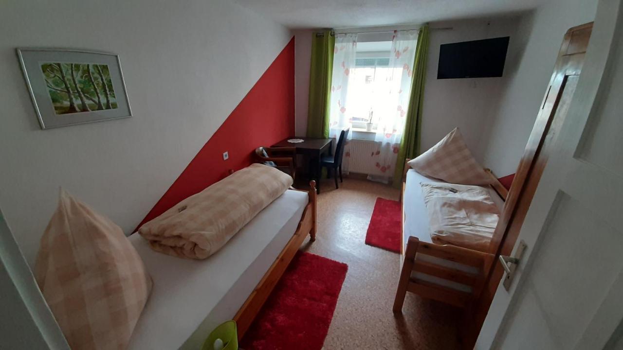 Apartmenthaus "Zum Birnbaum" Rosstal Kültér fotó